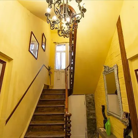 Edelweiss Bed & Breakfast Lurdy